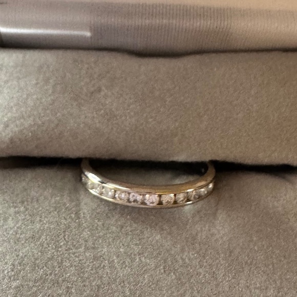 DIAMOND BAND ONLY. Stunning Natural White Diamond band, 14k White Gold, Size 6 - Picture 1 of 5